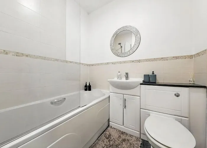 Apartment Two Bedroom Flat By Brookland Serviced Short Lets With Free Wifi