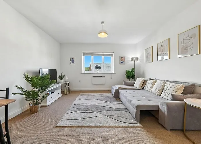 Apartment Two Bedroom Flat By Brookland Serviced Short Lets With Free Wifi *